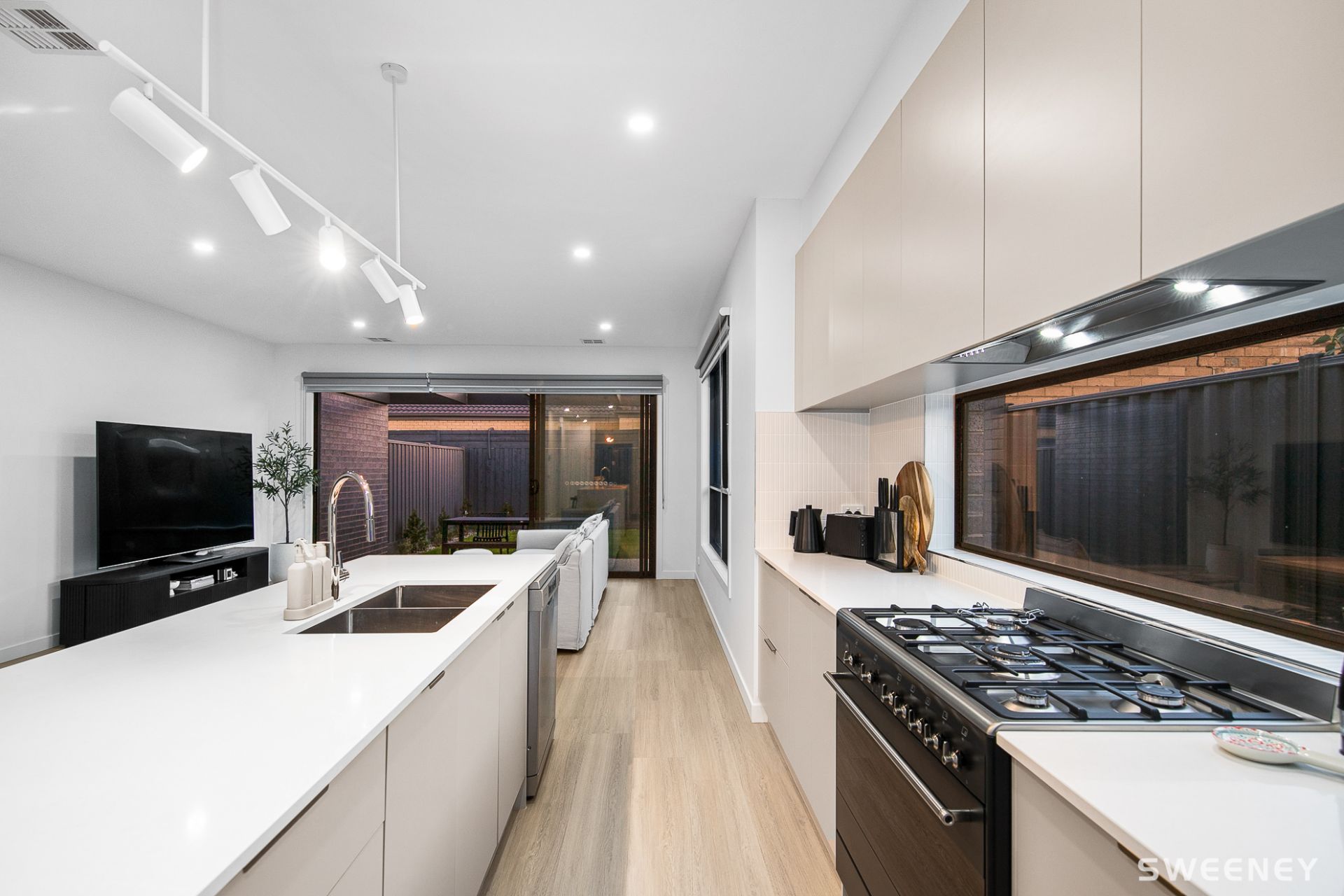 31a Corrigan Avenue, Brooklyn - Thumbnail 8