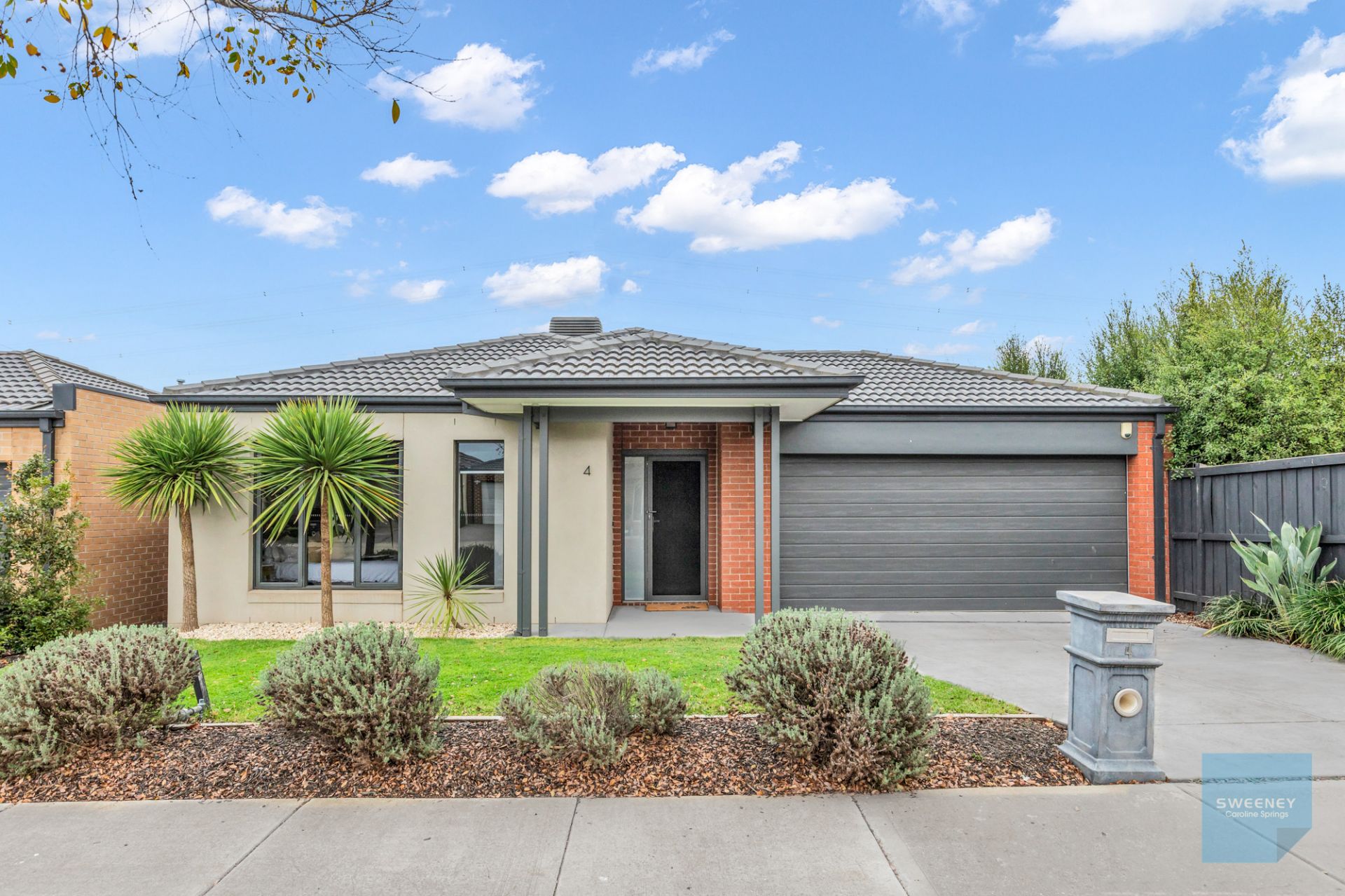 4 Somers Street, Fraser Rise - Thumbnail 2