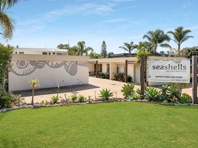 SEASHELLS APARTMENTS MERIMBULA - FREEHOLD HOLIDAY COMPLEX FOR SALE - SOUTH COAST