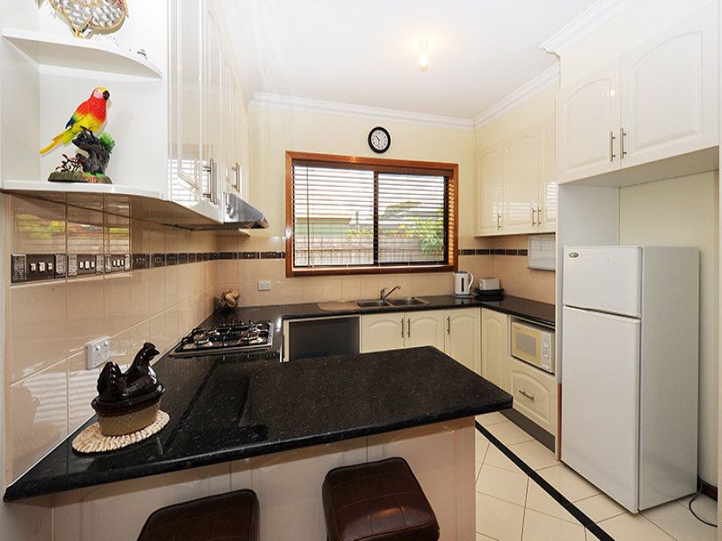 2/65 Maidstone St, Altona - Thumbnail 4