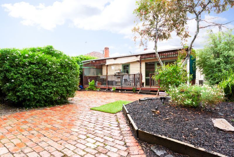 82 Ashley Street, West Footscray - Thumbnail 3
