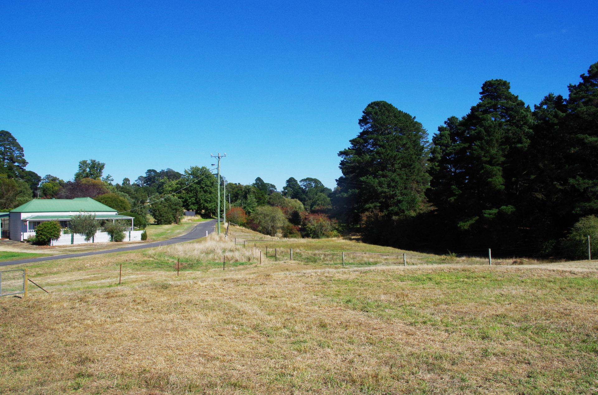 1/ LintonPiggoreet Road, Linton Ballarat Real Estate Pty Ltd