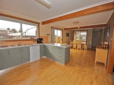 3
 
 
 
  
 
 
 2
 
 
 
  
 
 
 1
 
 
 
 
 
 
 
 42 Park Drive, AMBLESIDE TAS 7310, Ambleside - Thumbnail 7