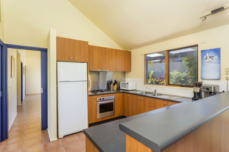 9 Kingfish Court OCEAN GROVE VIC, Ocean Grove - Thumbnail 3