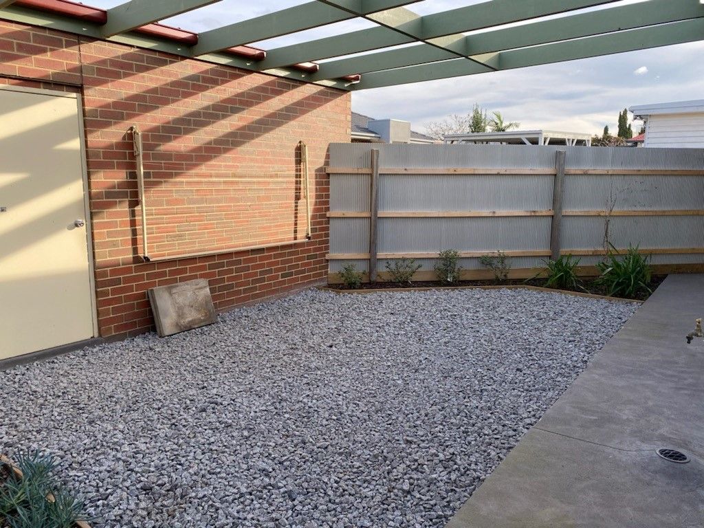 LOW MAINTENANCE 2 BEDROOM HOME!