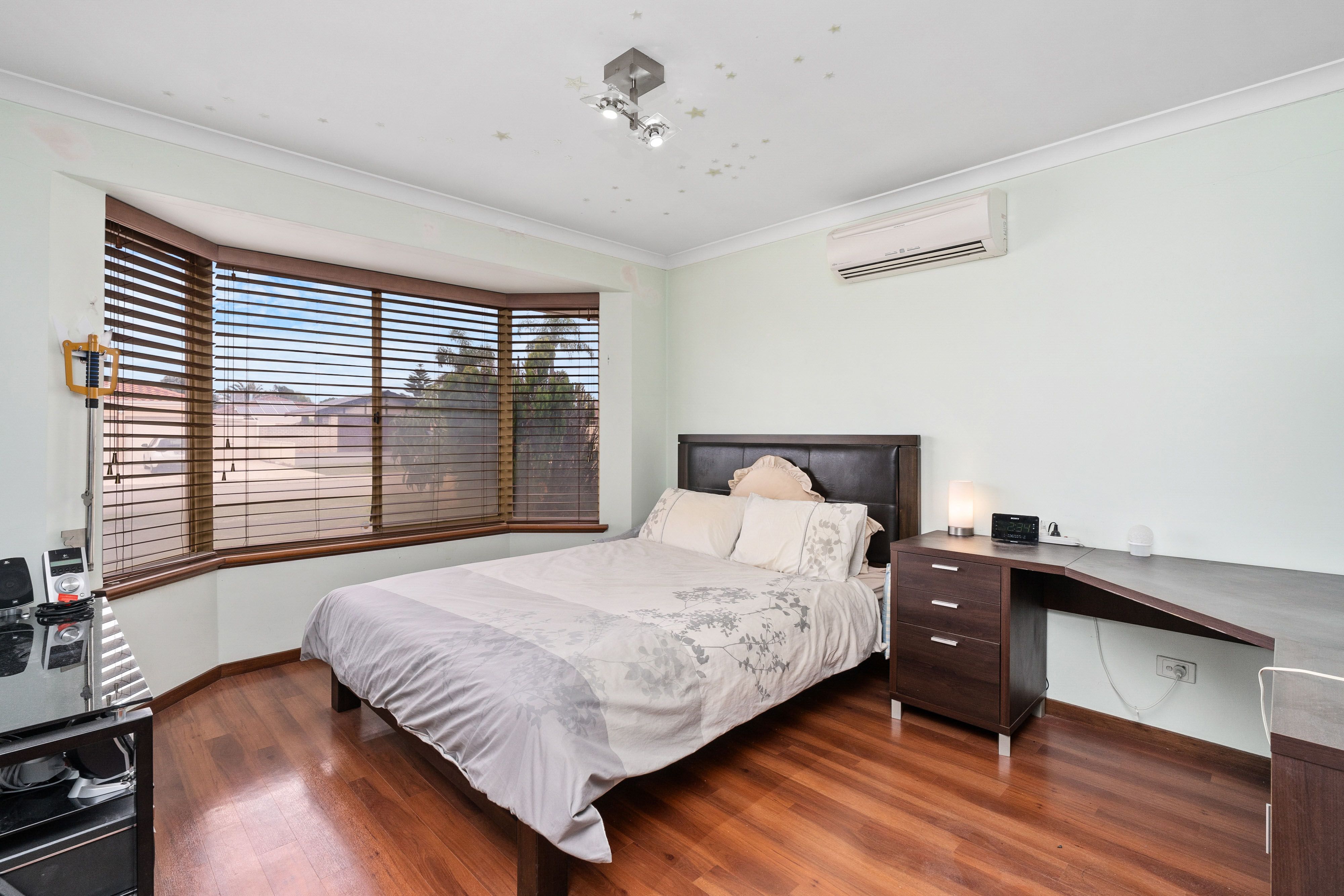Real Estate For Sale 9 Brunswick Road Thornlie , WA