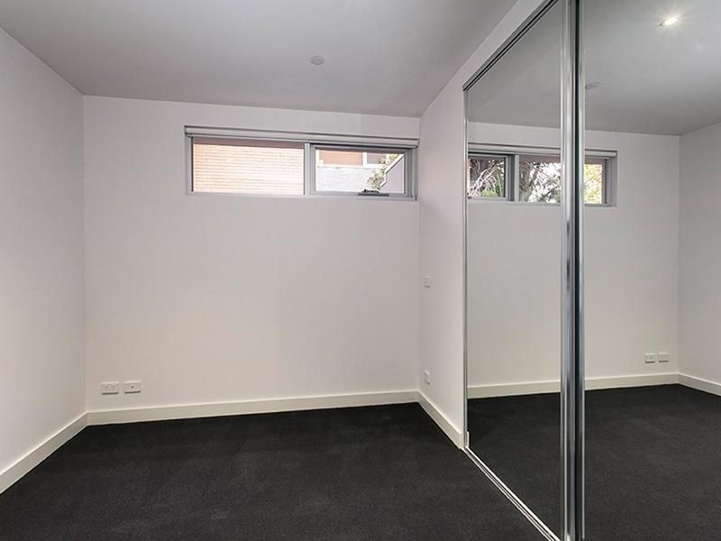 2/490 Dandenong Road, Caulfield North - Thumbnail 7