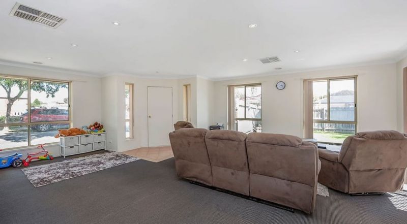 6 Yvette Court, Epping