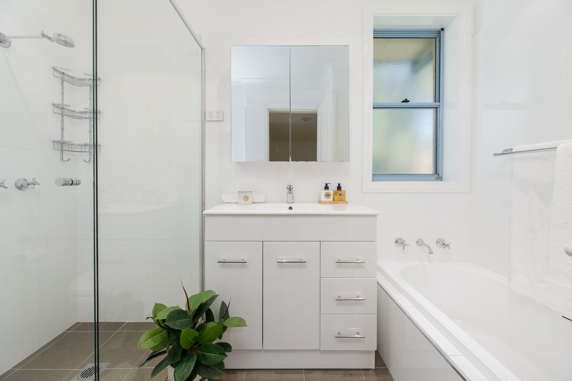 Real Estate For Sale 2/1 Llewellyn Street Lindfield , NSW