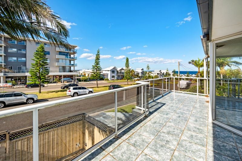 2 Mawson Close, Caves Beach - Thumbnail 7