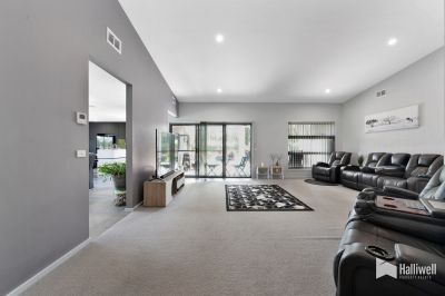98 Moorings Drive, Squeaking Point, Squeaking Point - Thumbnail 3