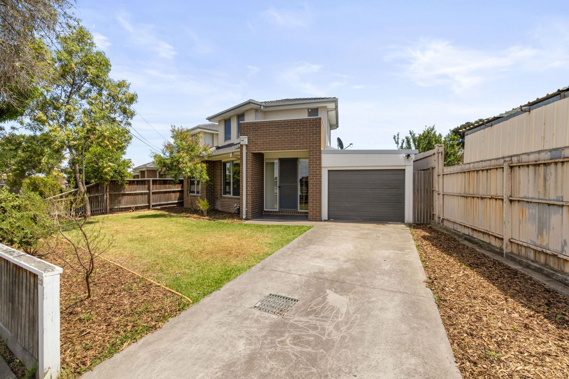 Spacious, Stylish And In Such A Central Location!