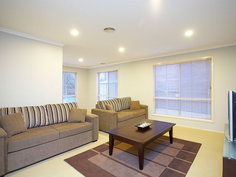 2 Saronvale Crescent, Hillside - Thumbnail 7