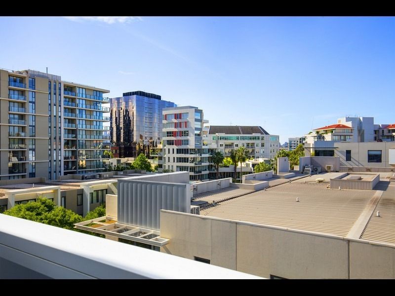504/77 River Street, South Yarra - Thumbnail 8