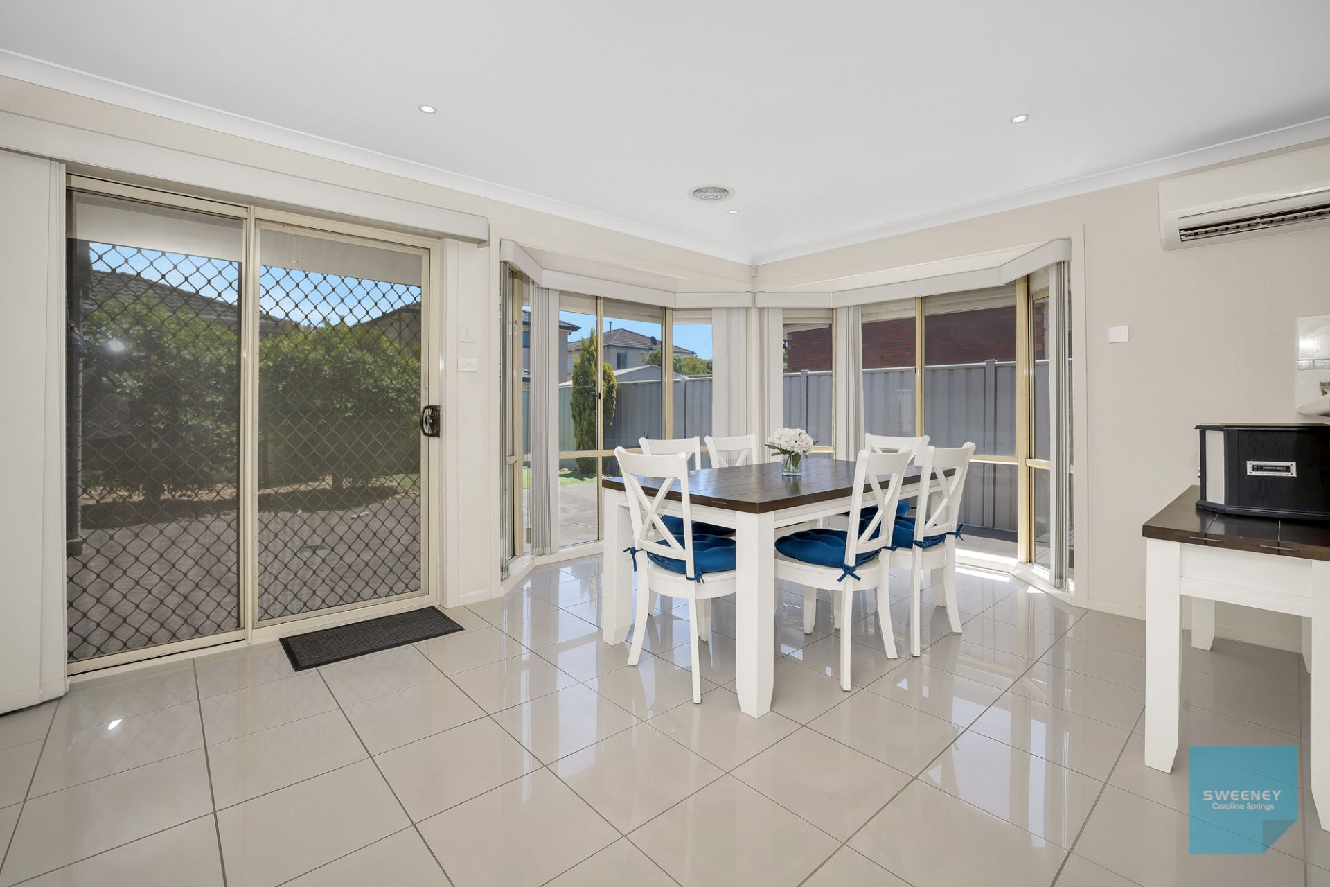 8 Morwell Gardens, Caroline Springs - Thumbnail 5