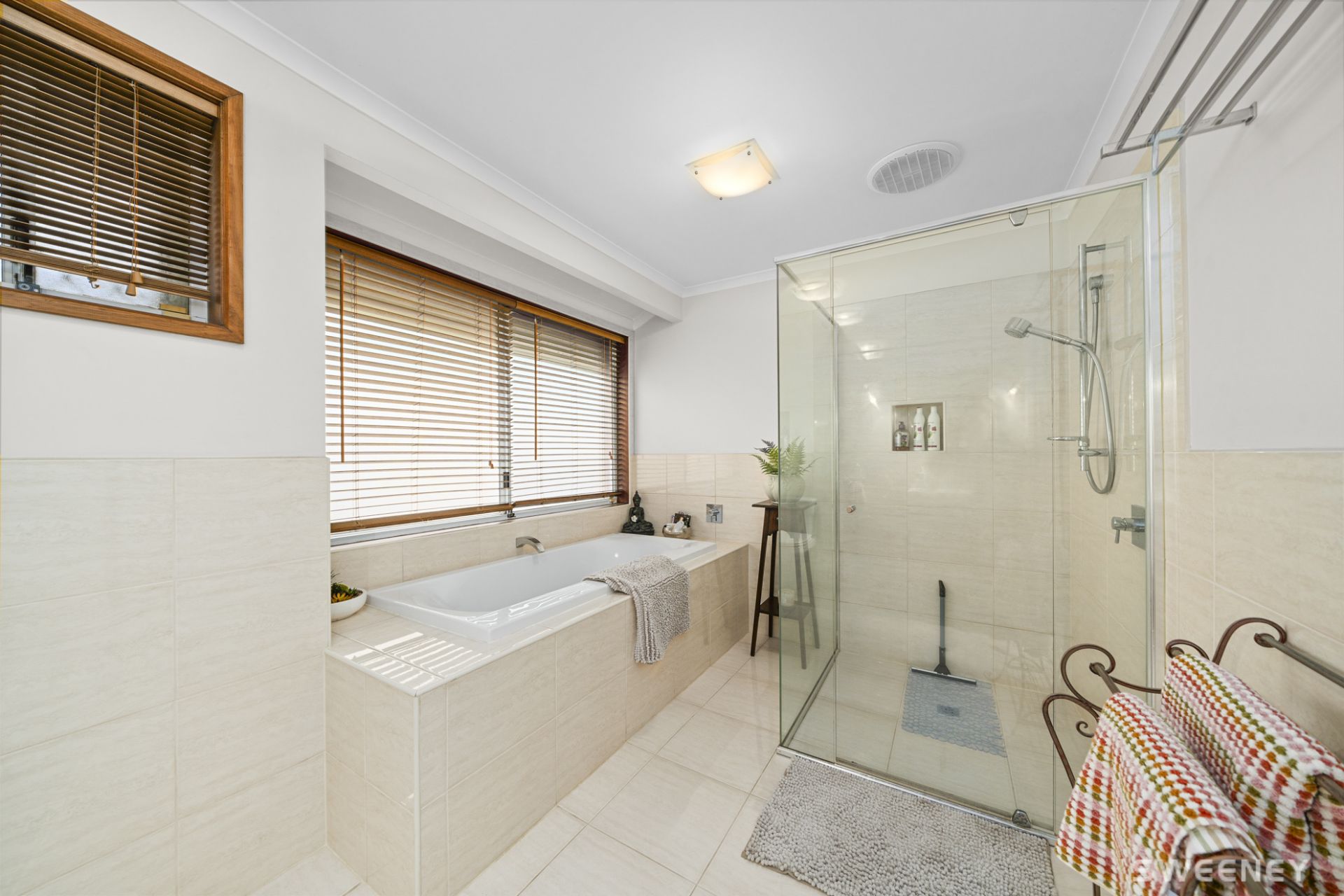 13 Cheasley Place, Altona Meadows - Thumbnail 8