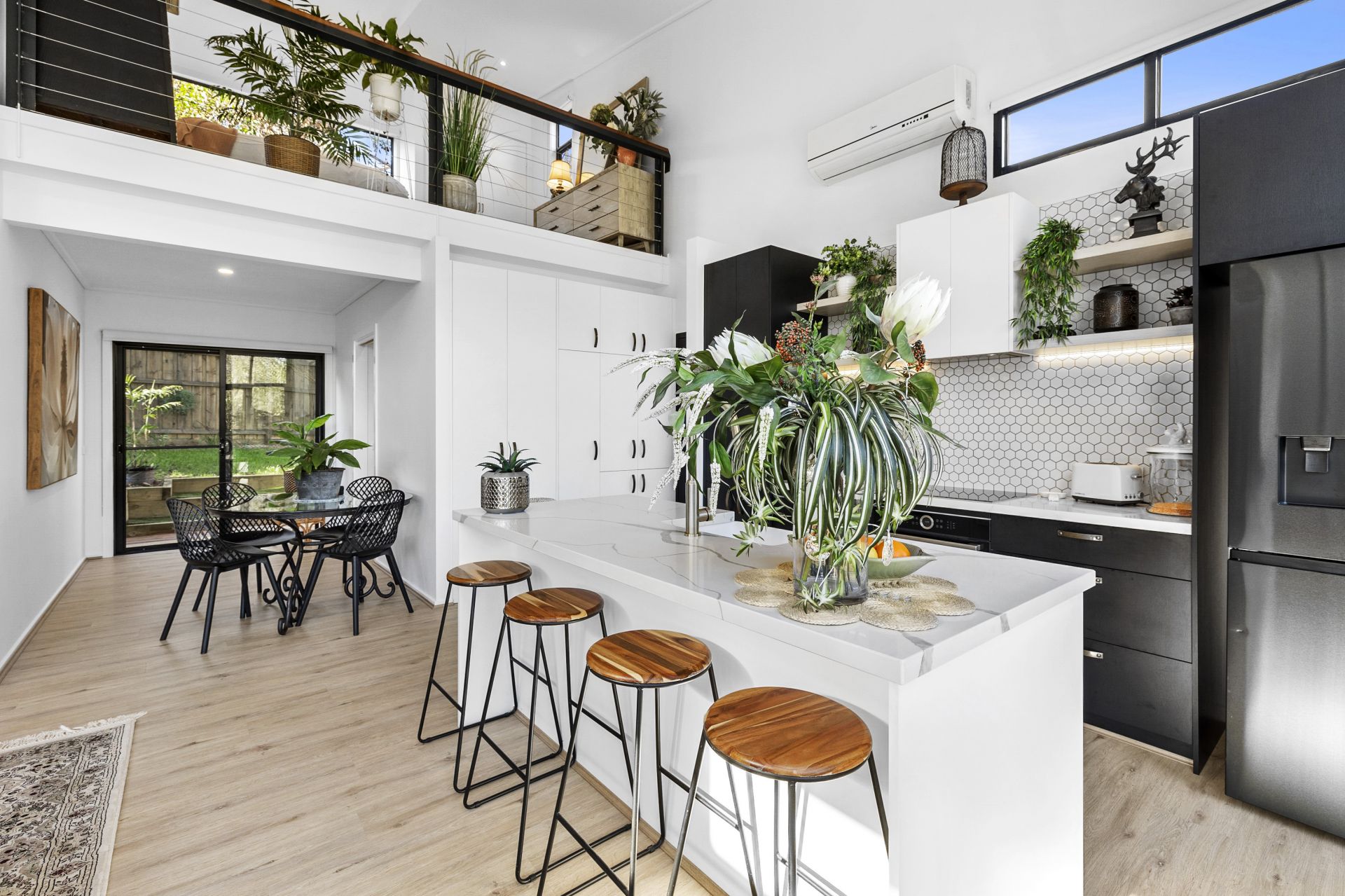 8/2-4 Barton Court, Aireys Inlet - Thumbnail 4
