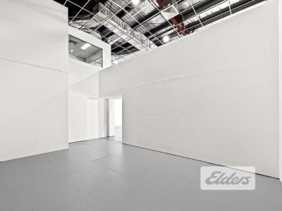 HIGHLY SOUGHT AFTER INNER CITY OFFICE/WAREHOUSE | 4,766M2 PARENT LOT!