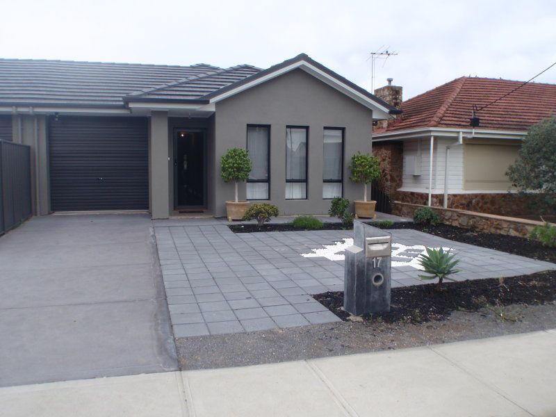 17 Weroona Avenue Park Holme 5043
