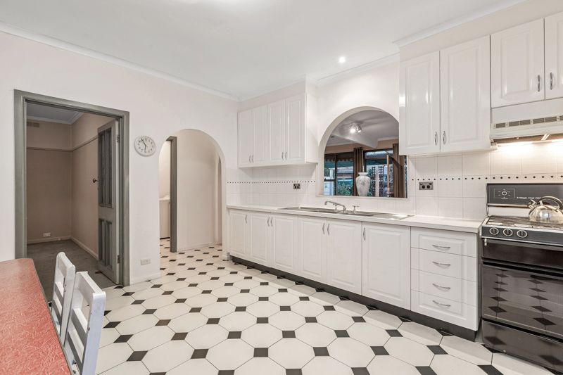 28 Khartoum Street, West Footscray - Thumbnail 5