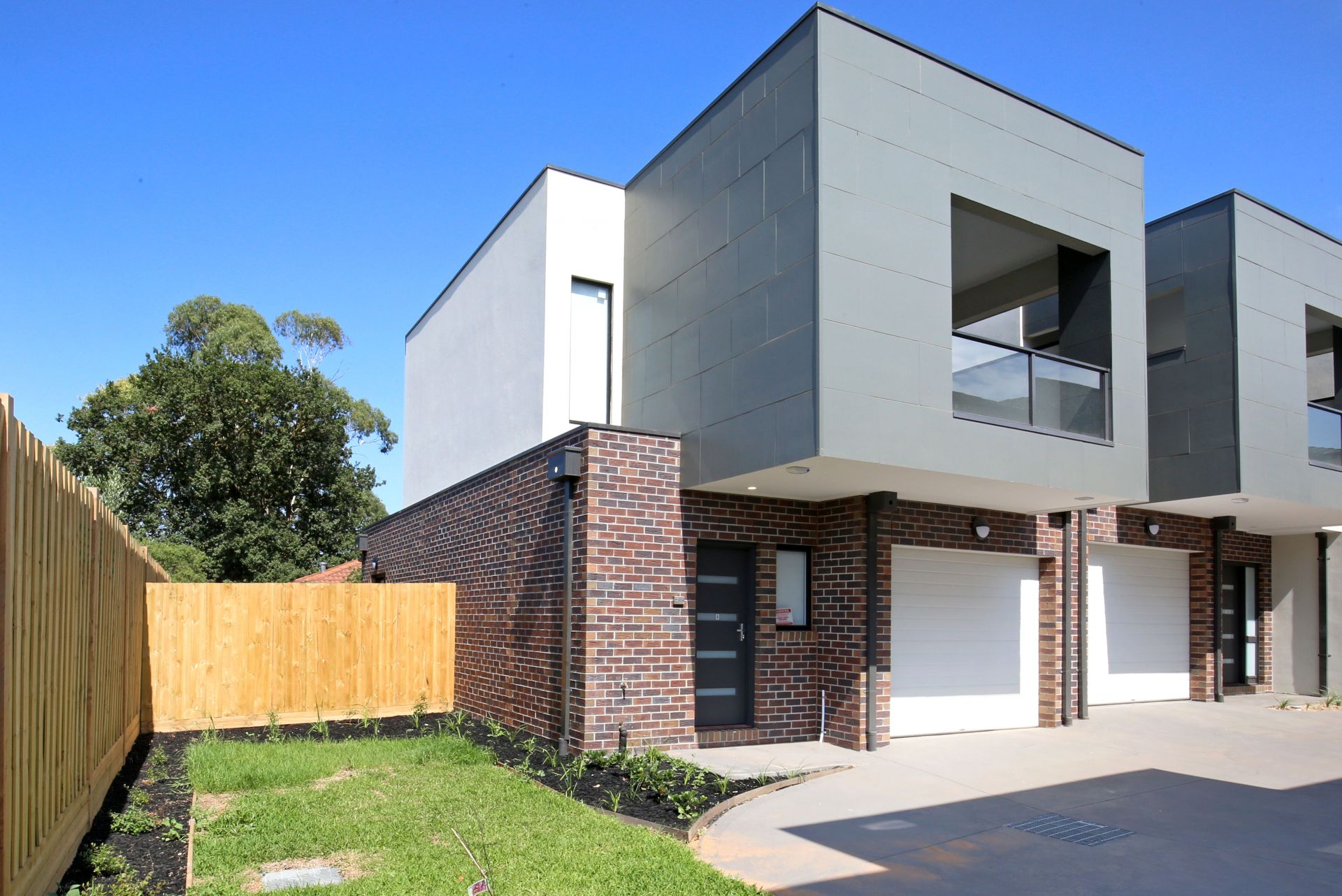 Near New, two bedroom townhouse!