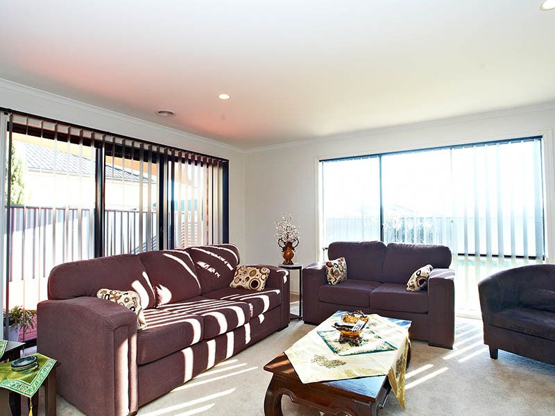 12 Dyson Way, Point Cook - Thumbnail 8