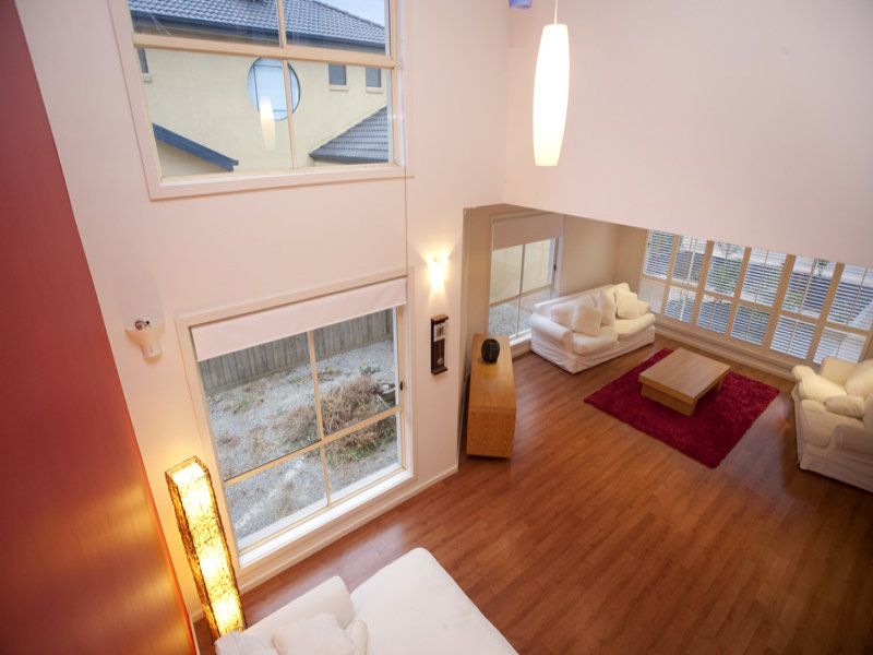 15 Sandy Point Road, Sanctuary Lakes - Thumbnail 3