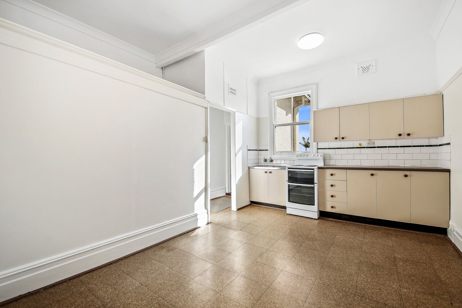 Renovated one bedroom unit