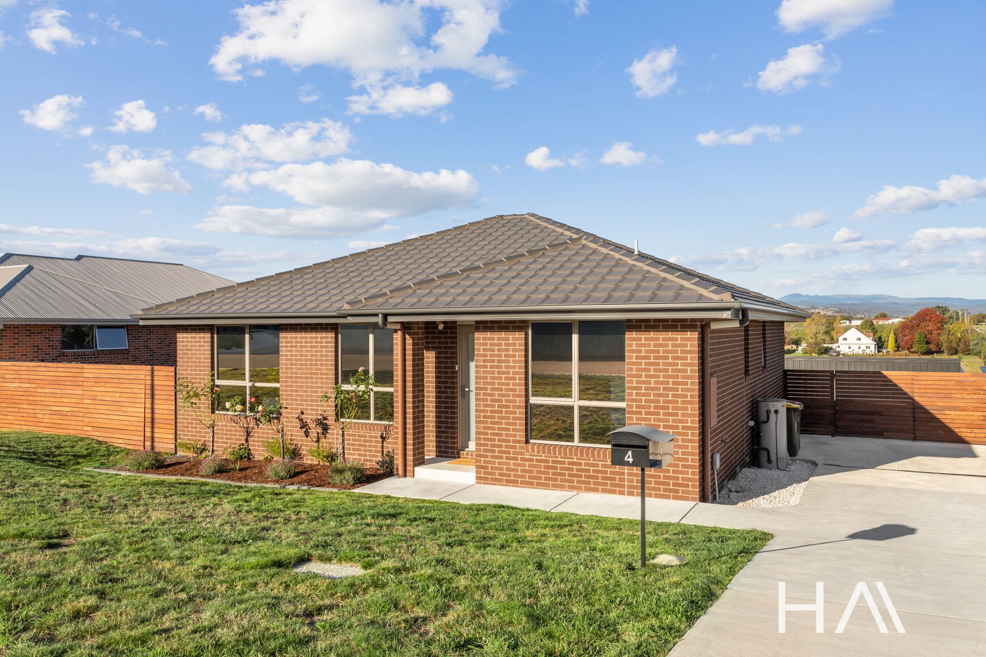 4 Montague Park Avenue Legana, Legana - Thumbnail 2