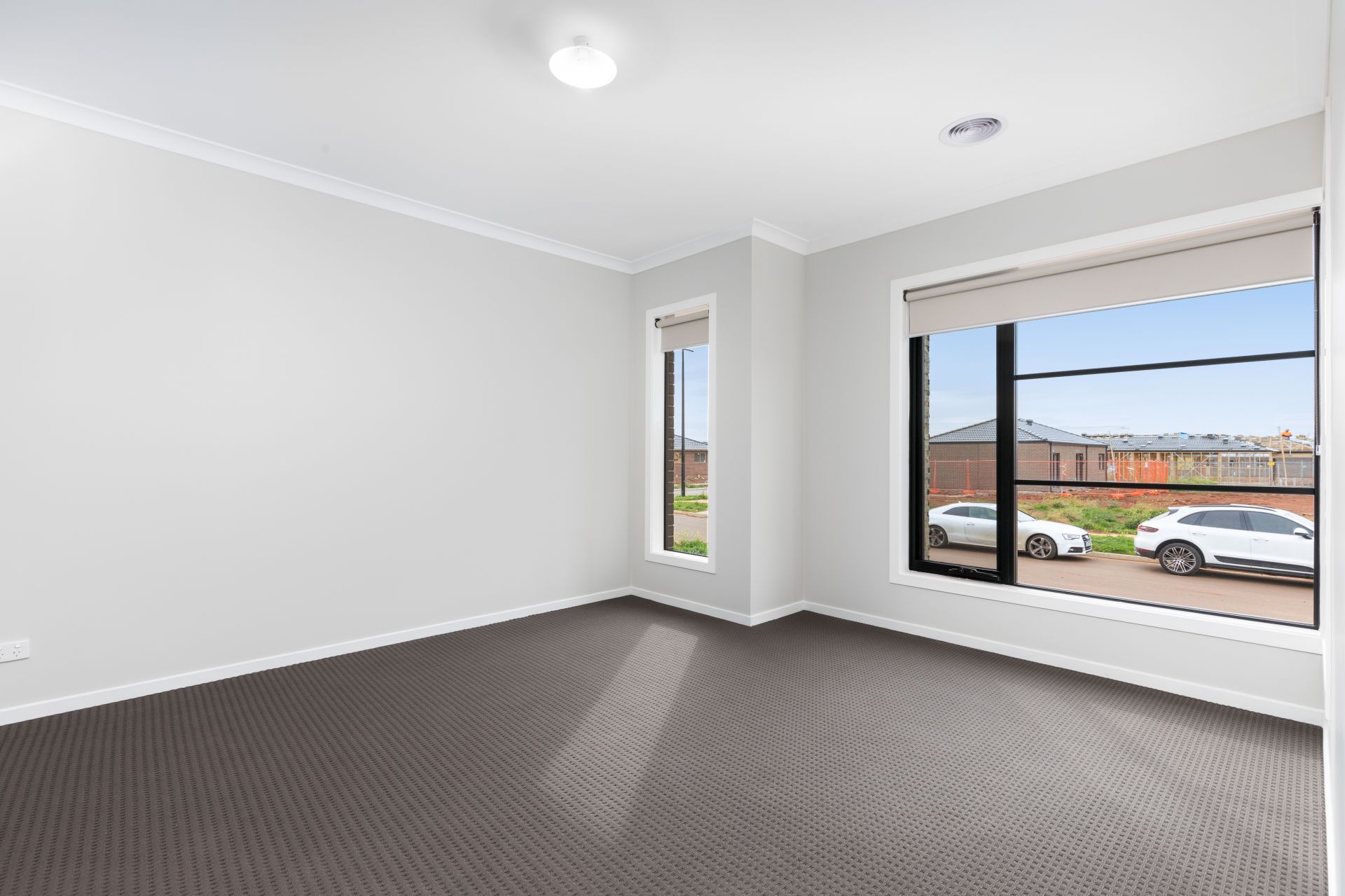 32 Sadie Avenue, Thornhill Park - Thumbnail 7