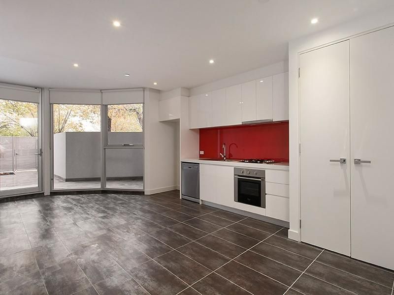2/490 Dandenong Road, Caulfield North - Thumbnail 4