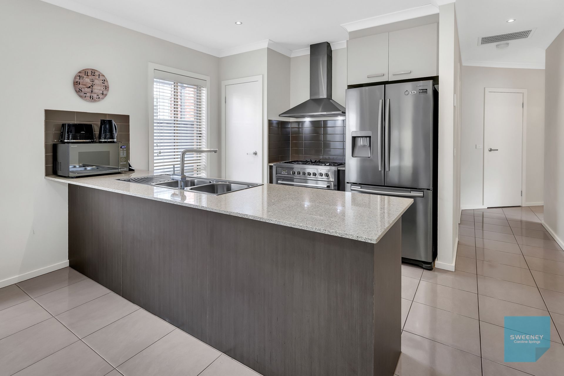 38 City Vista Court, Fraser Rise - Thumbnail 4