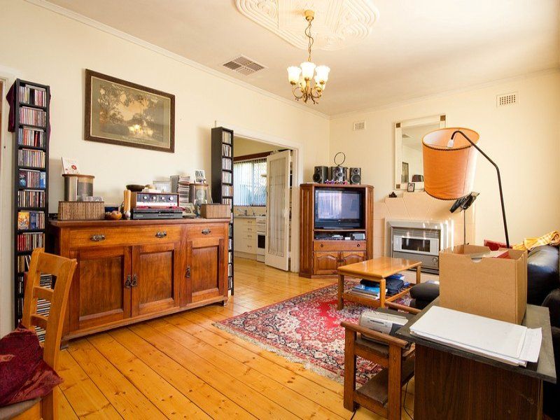 Real Estate For Sale 16 Waverley St Largs Bay , SA