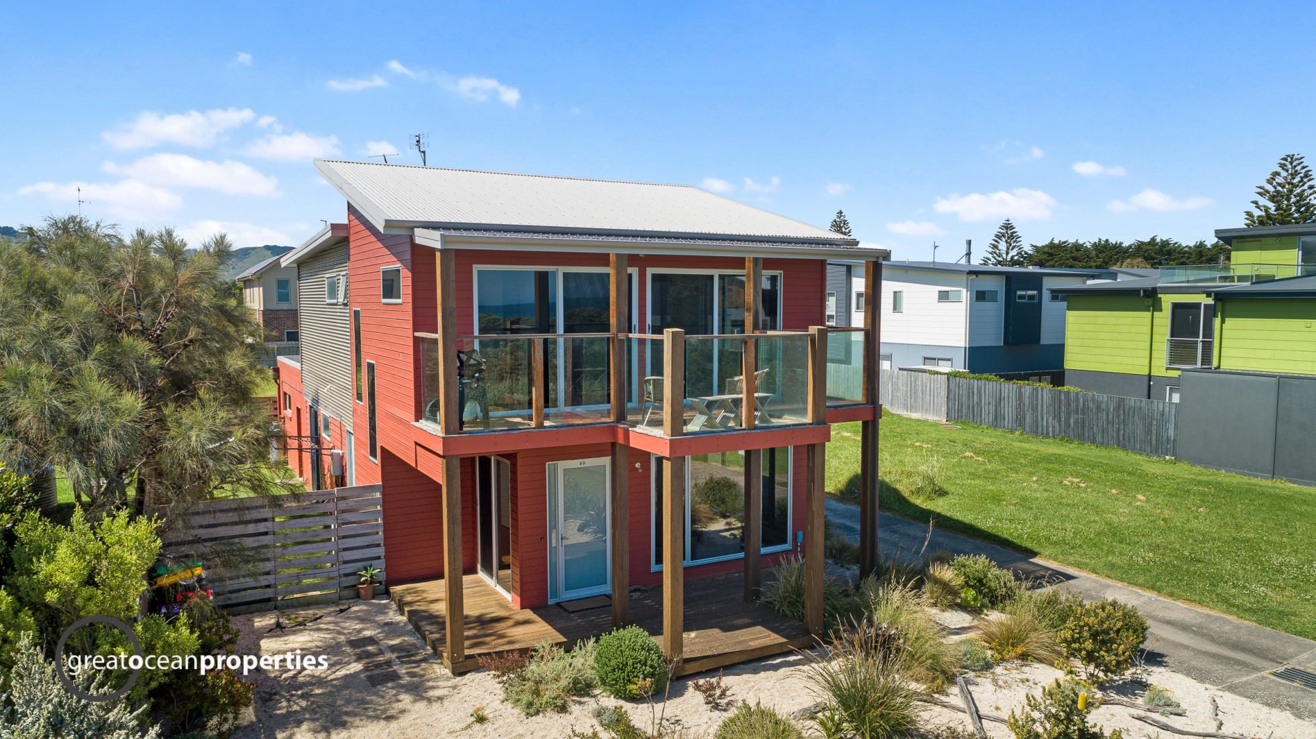 8D Gambier Street, Apollo Bay - Thumbnail 2