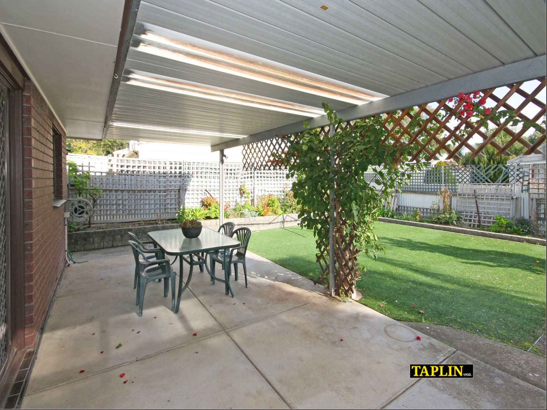 3 Brook Drive, Aberfoyle Park Taplin Real Estate