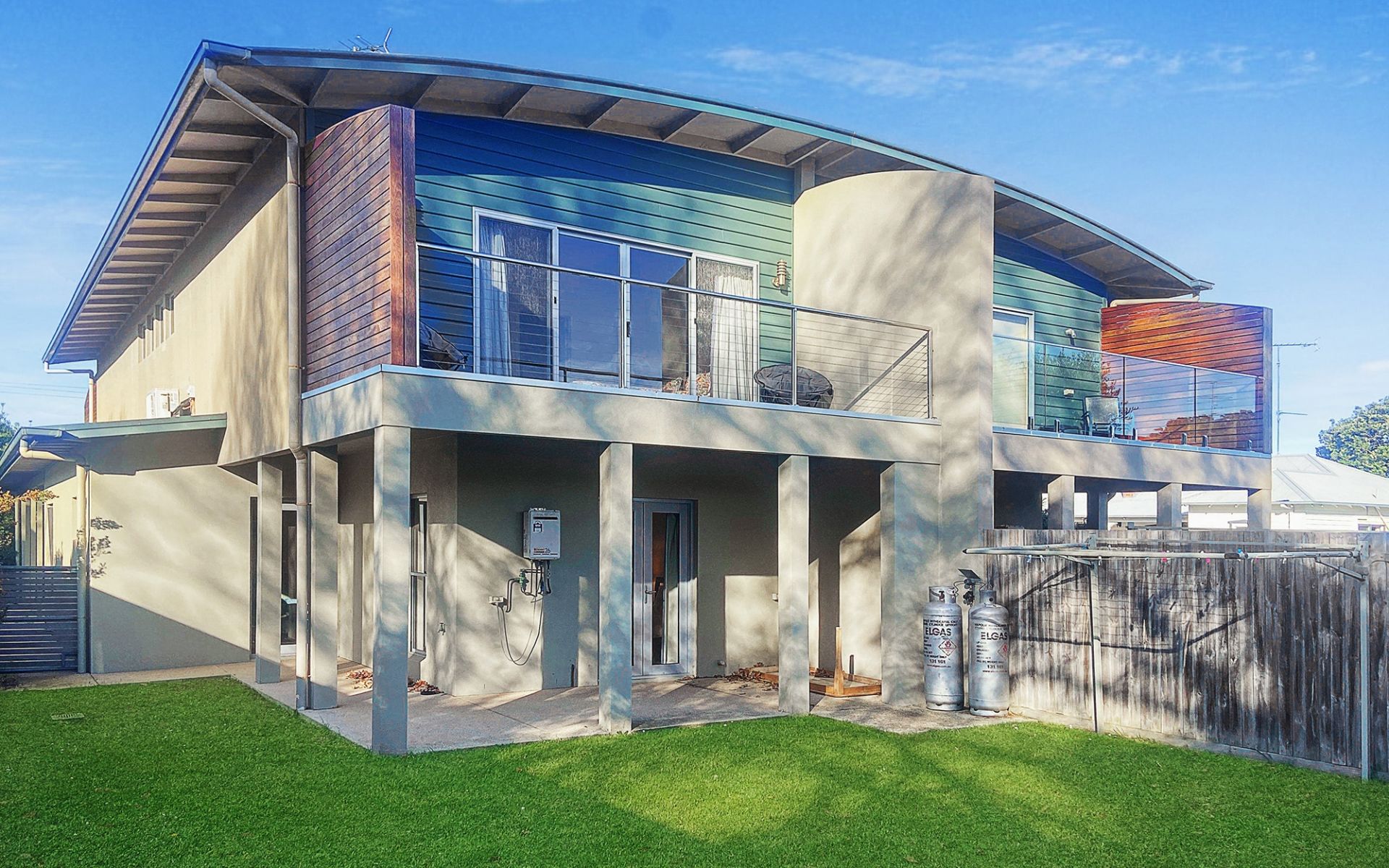 63 McLachlan Street, Apollo Bay - Thumbnail 3