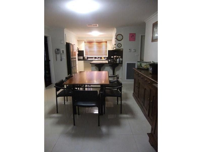 BEAUTIFUL HOME IN A PRIME LOCATION !!!