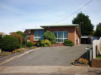 4 Marvan Place, EAST DEVONPORT, East Devonport - Thumbnail 2