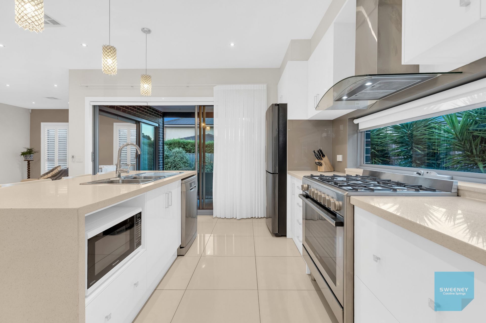 11 Caesia Way, Caroline Springs - Thumbnail 6
