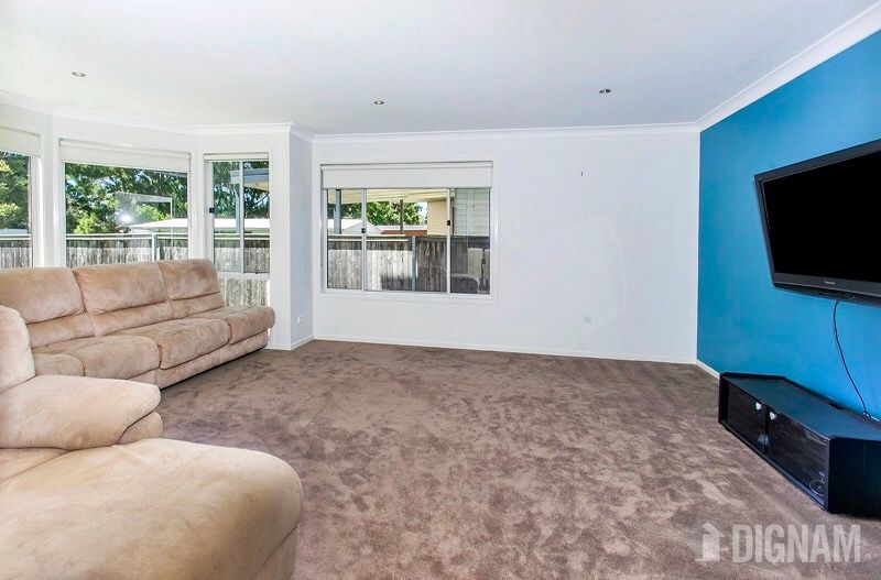 25 Railway Parade, Woonona NSW