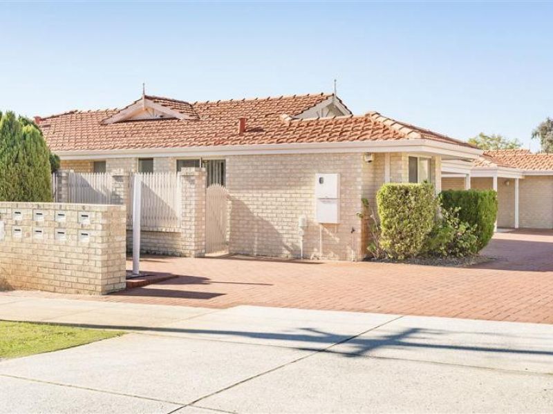 Real Estate For Lease 1/76 Clydesdale Street Como , WA