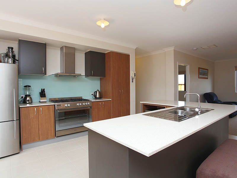 14 Freelands Drive, Burnside Heights - Thumbnail 3