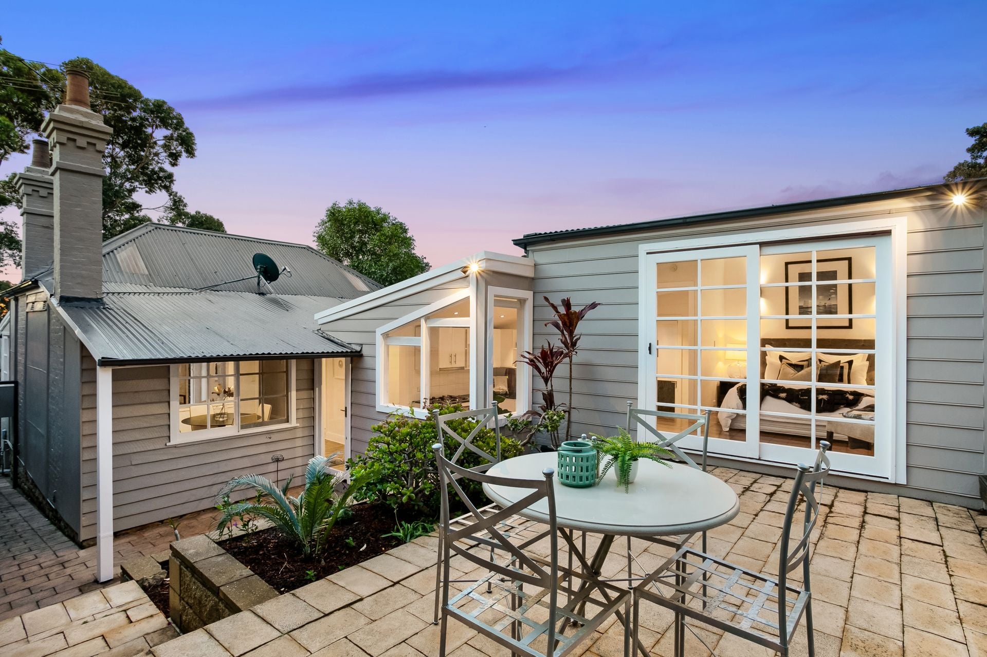 Real Estate For Sale 15 Bank Street McMahons Point , NSW