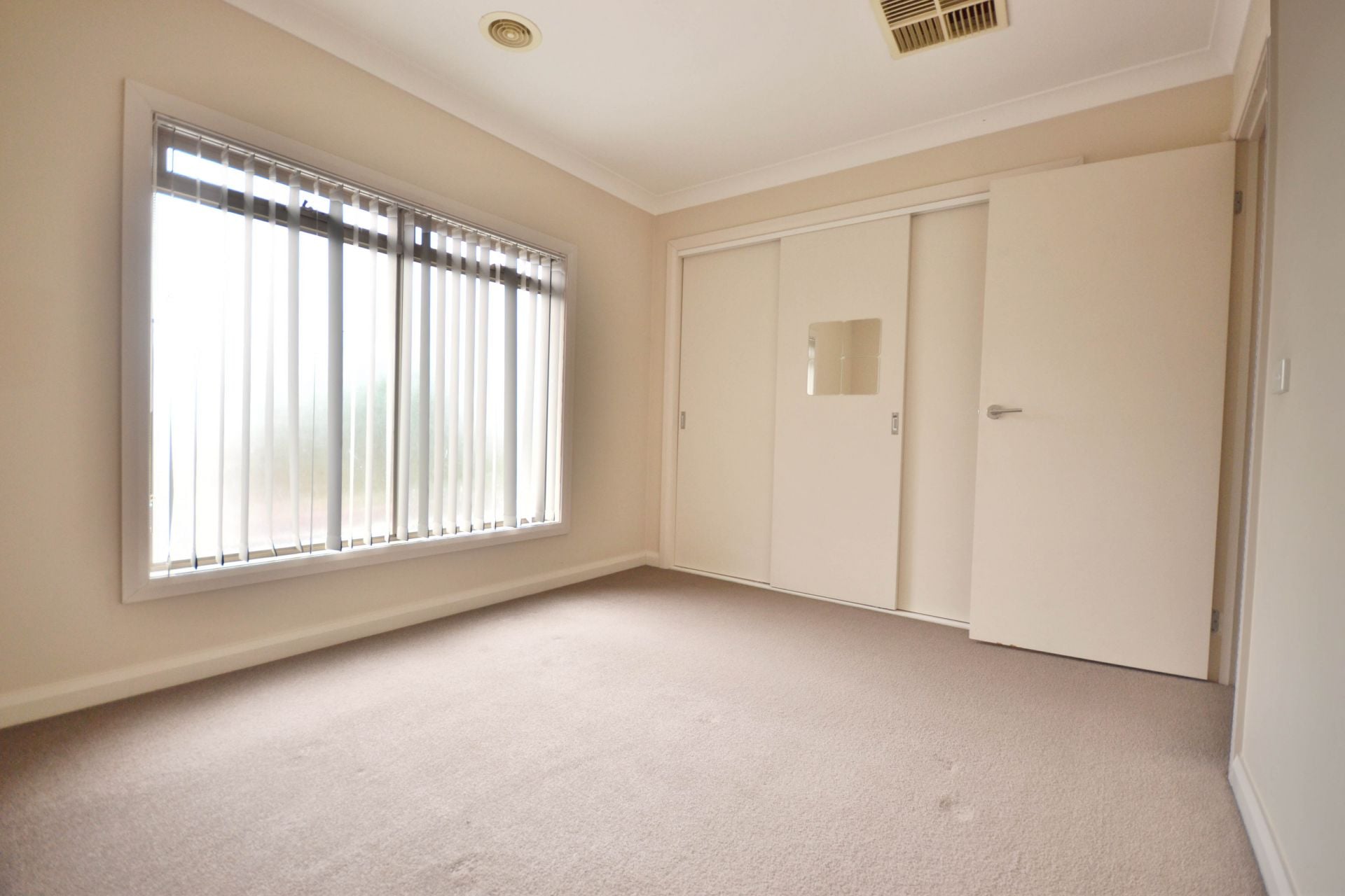 CENTRAL & MODERN