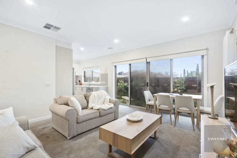 16 Moonglow Crescent, Maddingley - Thumbnail 3