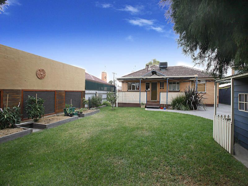 18 Cooper Avenue, Altona North - Thumbnail 8