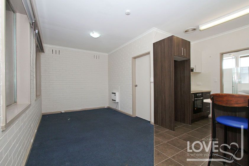 Excellent Apartment in Hidden Pocket of Brunswick