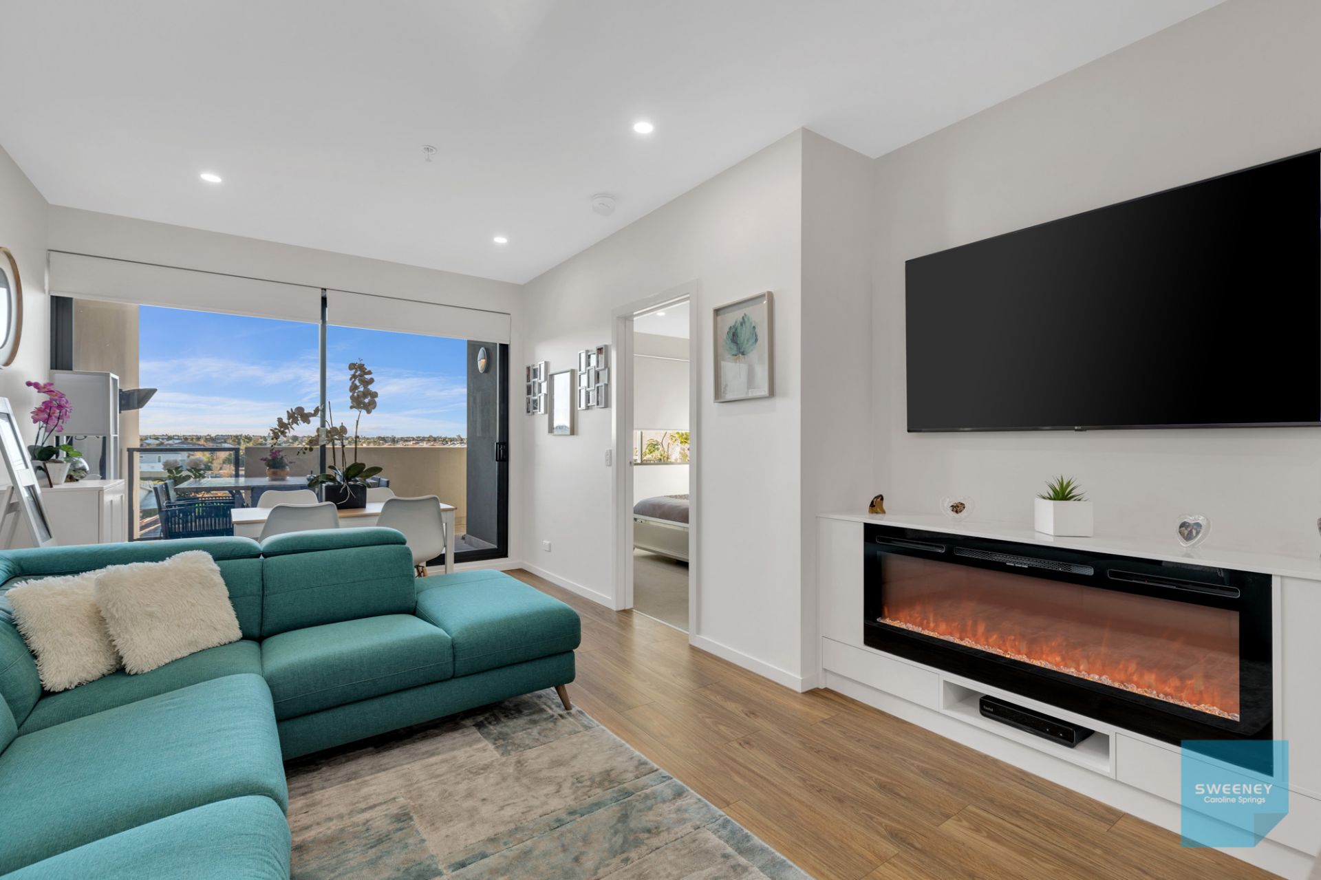 408/9 Commercial Road, Caroline Springs - Thumbnail 8