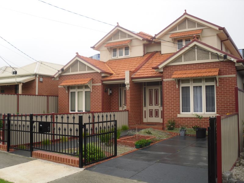 13A Livingstone Parade, Preston