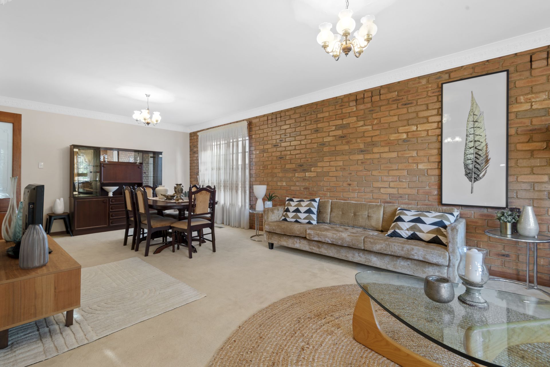 GOLDEN OPPORTUNITY ON GOLDSMITH